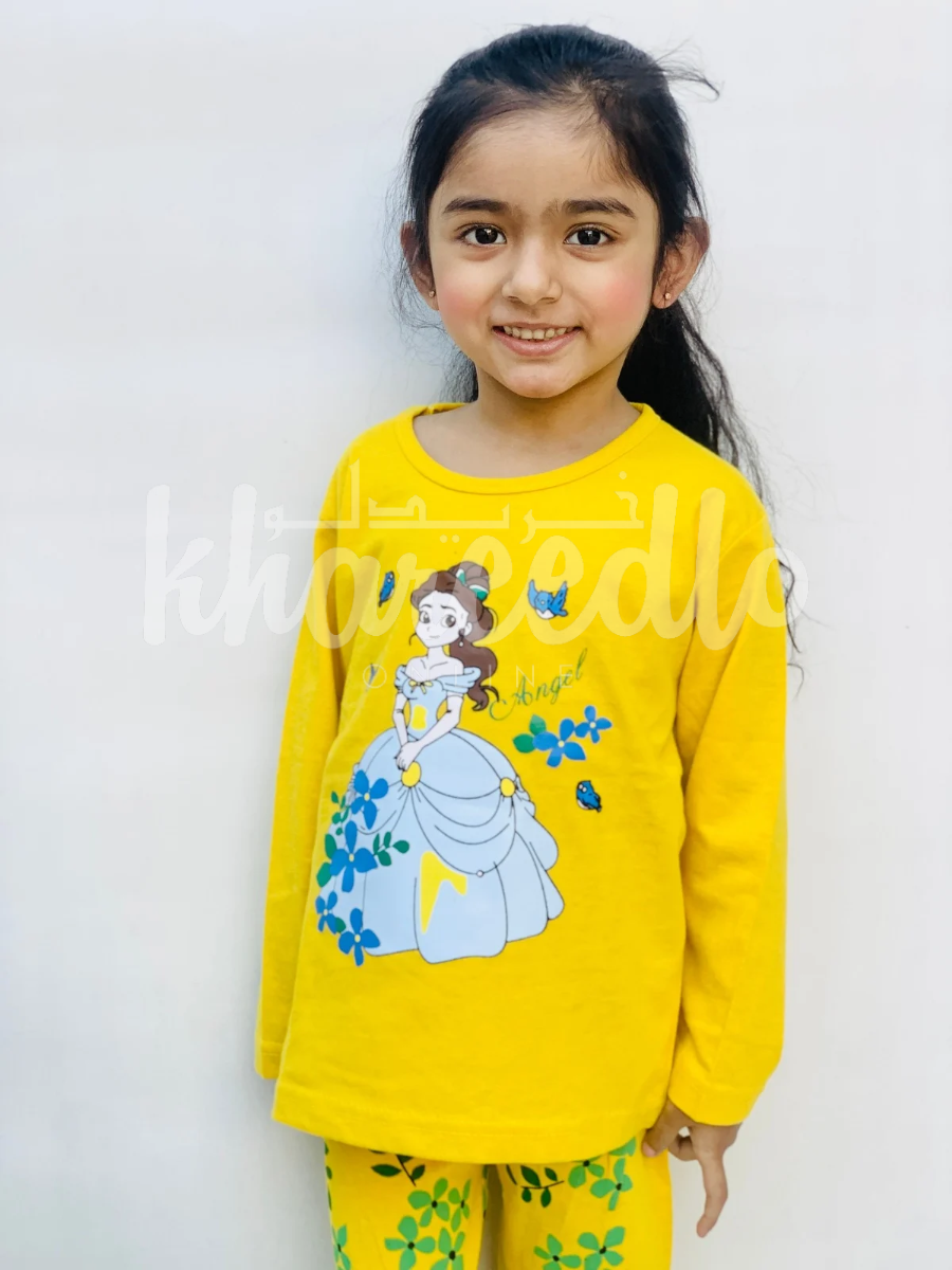 Yellow Barbie Girl Printed Full Sleeves T-shirt with Flower Printed Pajama Kids Suits (KO-619)