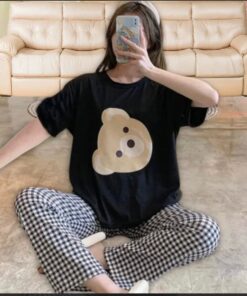 Bear on checkered