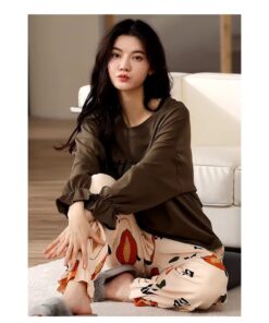 Brown Thanks Print With Flower Printed Trouser